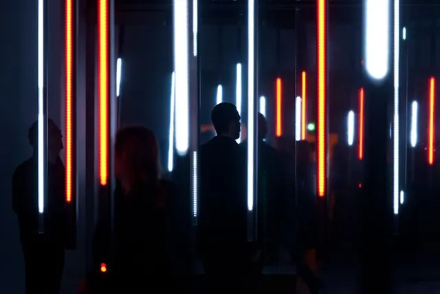 Abstract Light Streaks, dark-mode, minimal, dark