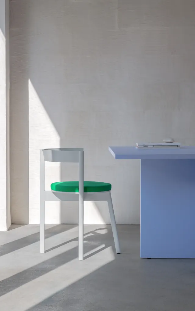 Minimalist Interior Scene, minimal, light-mode, light