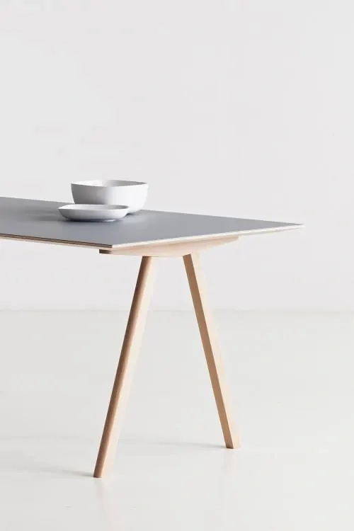 Minimalist Desk Setup, minimal, light-mode, light