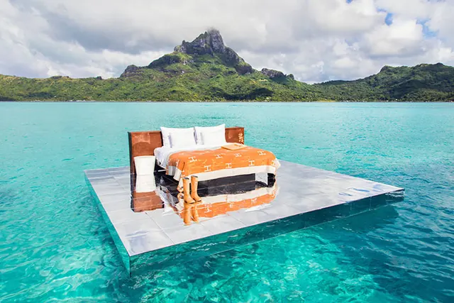 Floating Bed Island