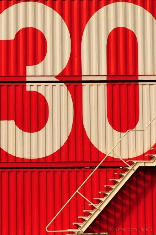 Large Scale Numeric Graphic, brutalist, maximalist, high-contrast