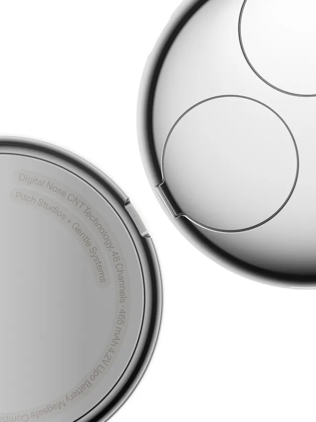 Oloris headphone product showcase, minimal, photographic, light
