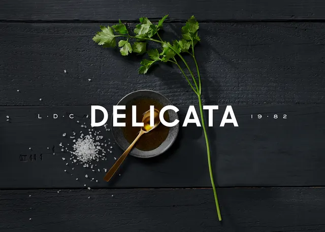 Delicata Branding Mockup, minimal, organic, monochrome