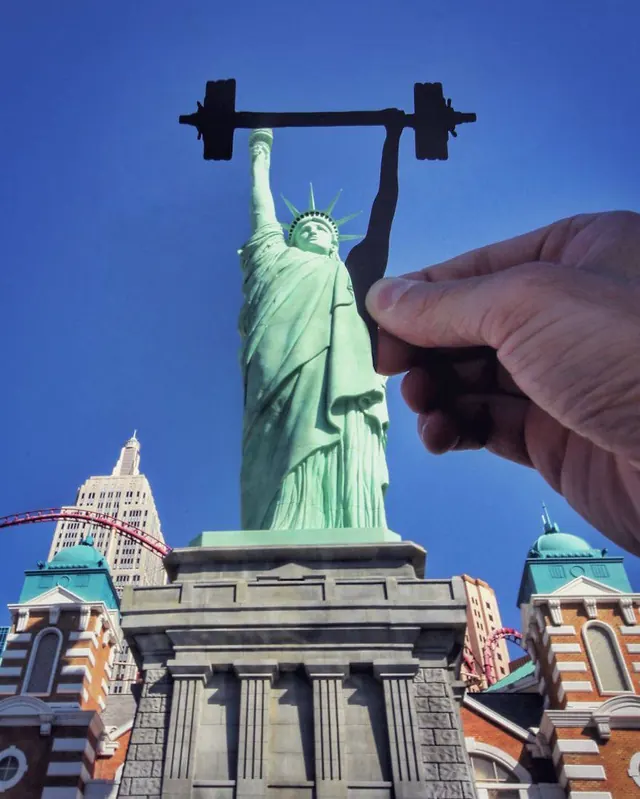 Statue of Liberty with Weight
