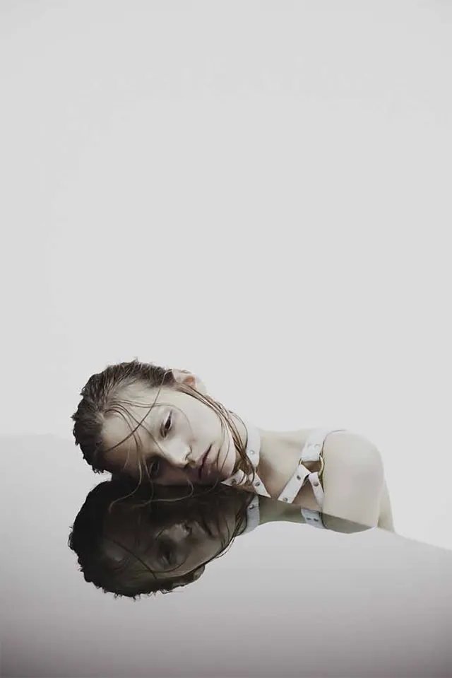 y1DaYEU, photographic, dark