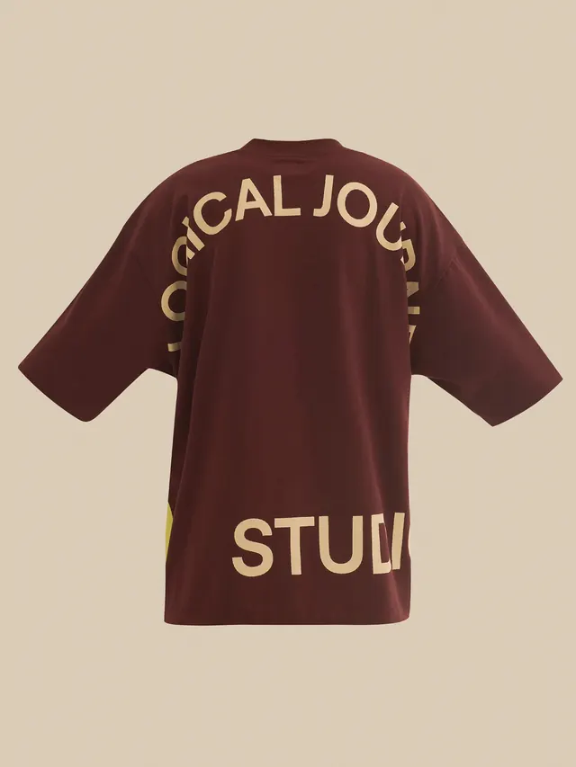 Causal Jour" oversized graphic t-shirt back print, graphic, minimalist, warm
