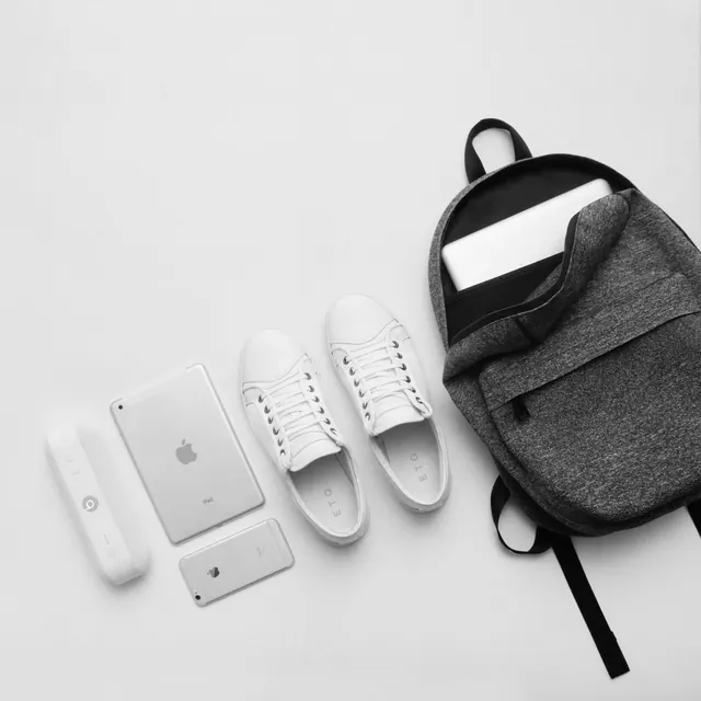 ApexKnit™ - Herschel Supply Co., minimal, photographic, light