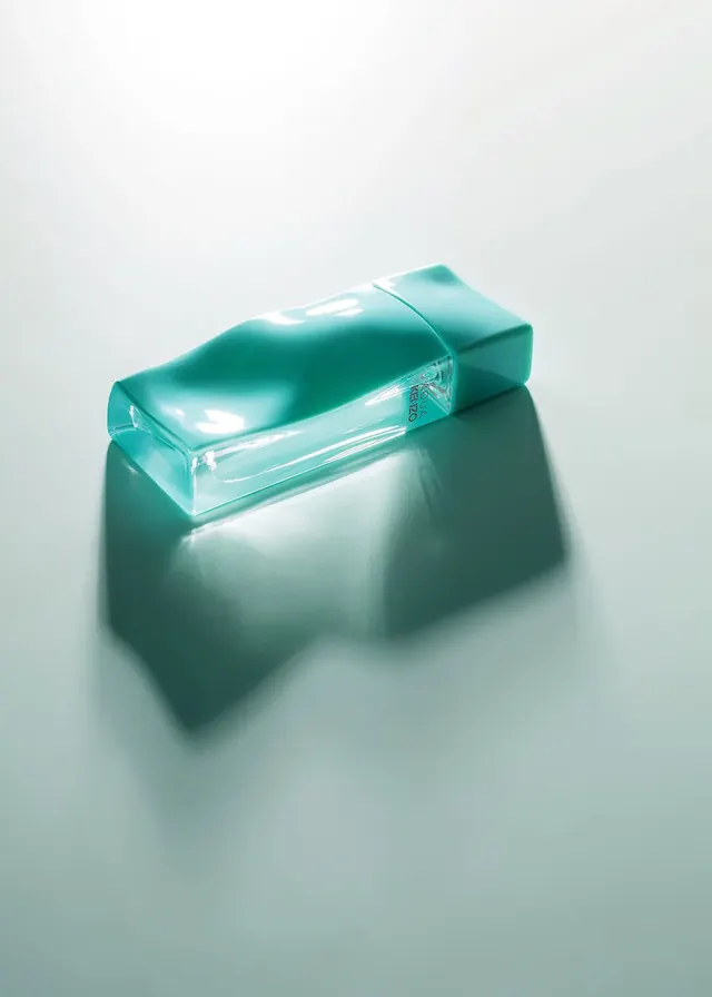 Minimal luxury packaging, minimal, luxury, light