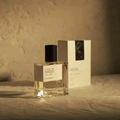 Perfumes inspired by pleasure, luxury, photographic, light