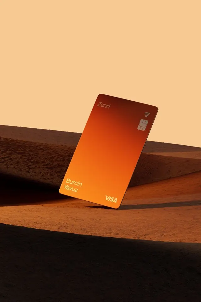 Zand Bank Card Design: Minimal & Clean, minimal, photographic, light