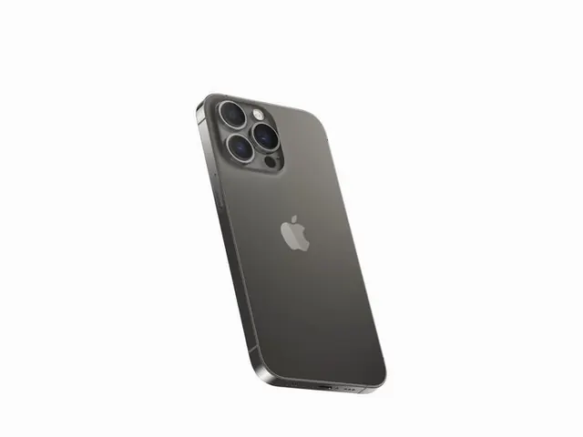 iPhone 13 Pro Looped, minimal, photographic, light