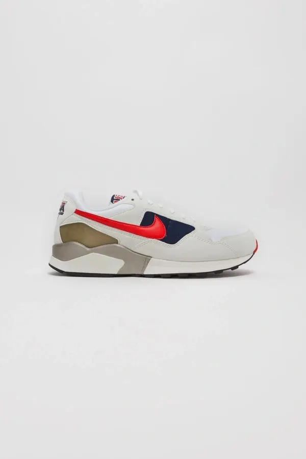 Sneaker Design Mockup