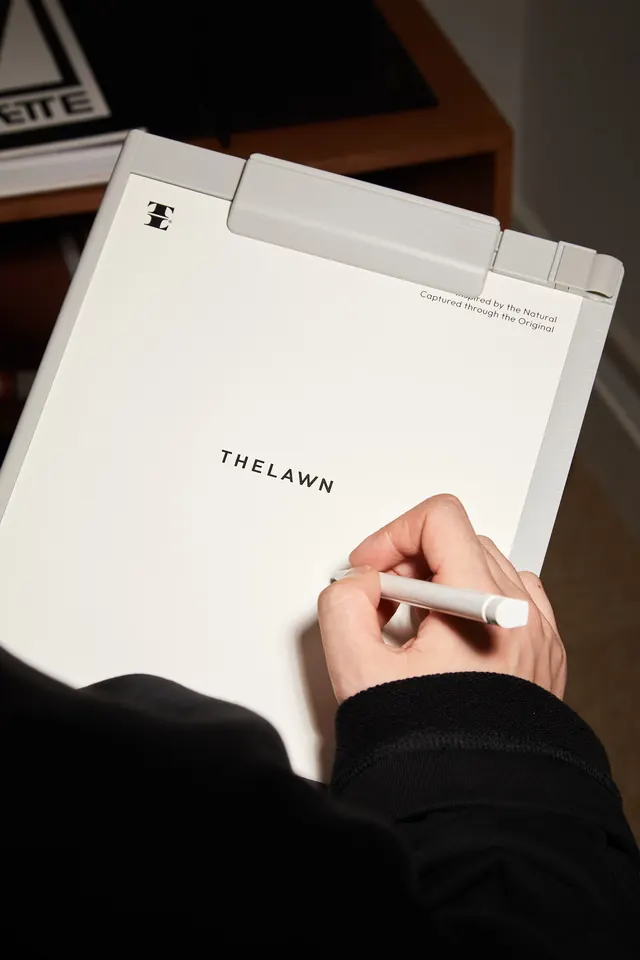 Minimal monochrome mockup, minimal, monochrome, light
