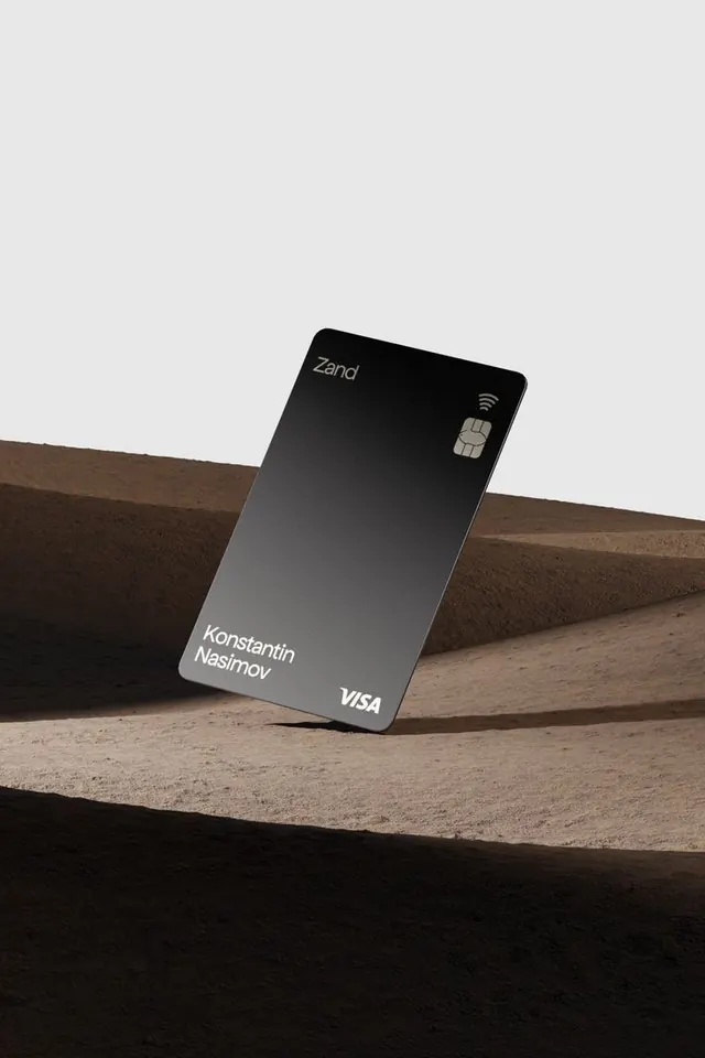 Zand Bank Card Design: Sleek & Minimal, minimal, dark-mode, dark