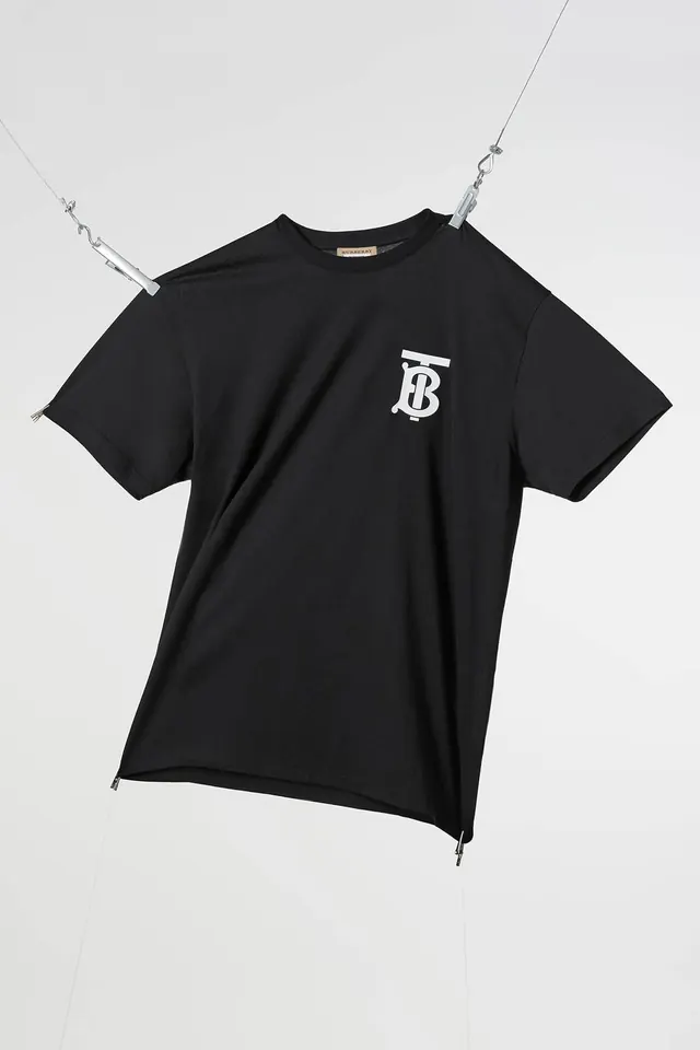 Minimal luxury mockup, minimal, luxury, dark