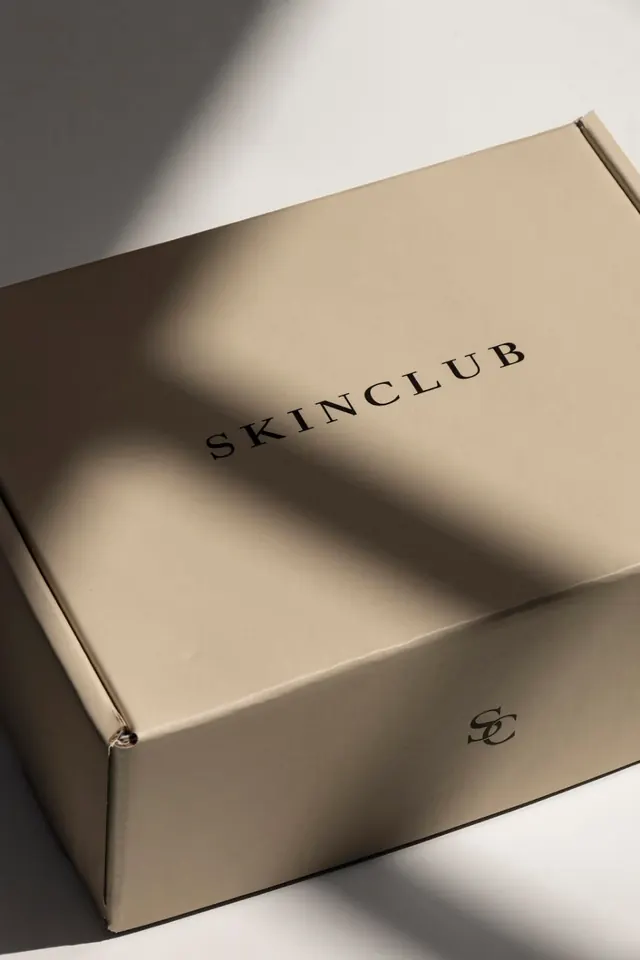 Minimal luxury packaging, minimal, luxury, light