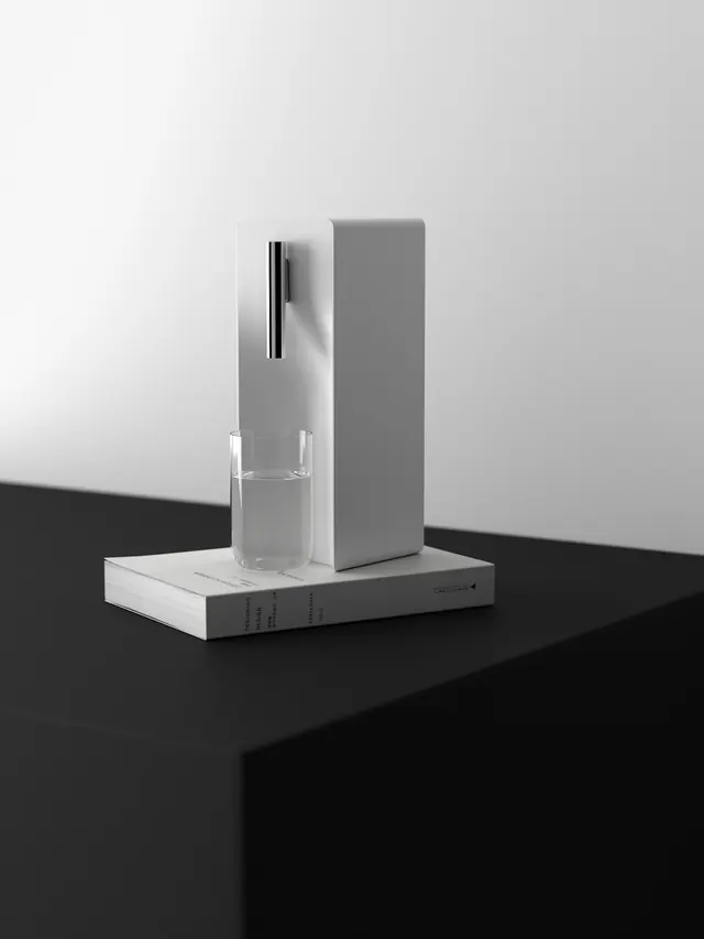 Minimal photographic mockup, minimal, photographic, light