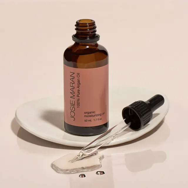 Minimal luxury packaging, minimal, luxury, light