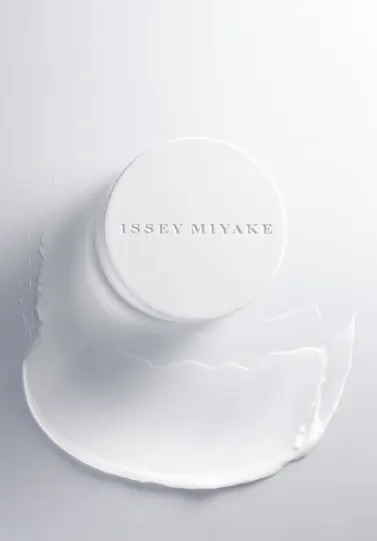 Issey Miyake Product Mockup