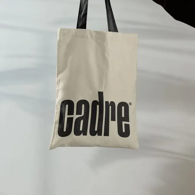 Cadre Tote Bag Mockup