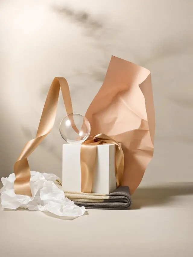 Minimal luxury mockup, minimal, luxury, light