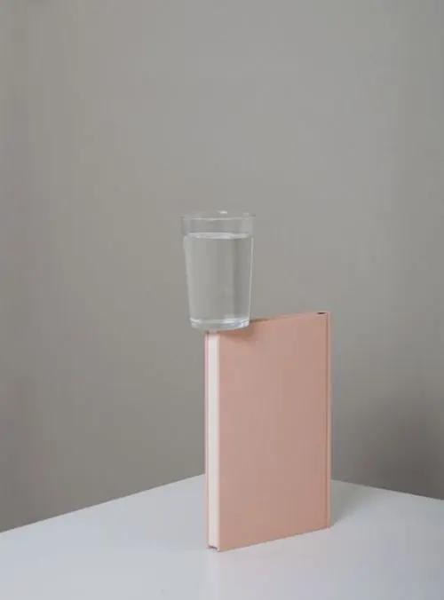 Minimal photographic mockup, minimal, photographic, light