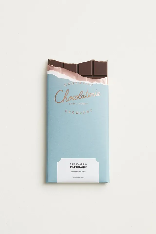 Minimal luxury packaging, minimal, luxury, light