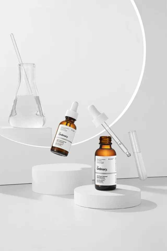 Minimal photographic mockup, minimal, photographic, light