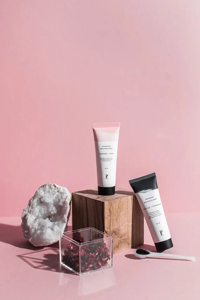 Minimal luxury mockup, minimal, luxury, light