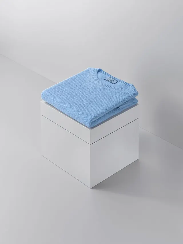 lernert & sander transform high-end knitted garments into balls of yarn, minimal, light-mode, light