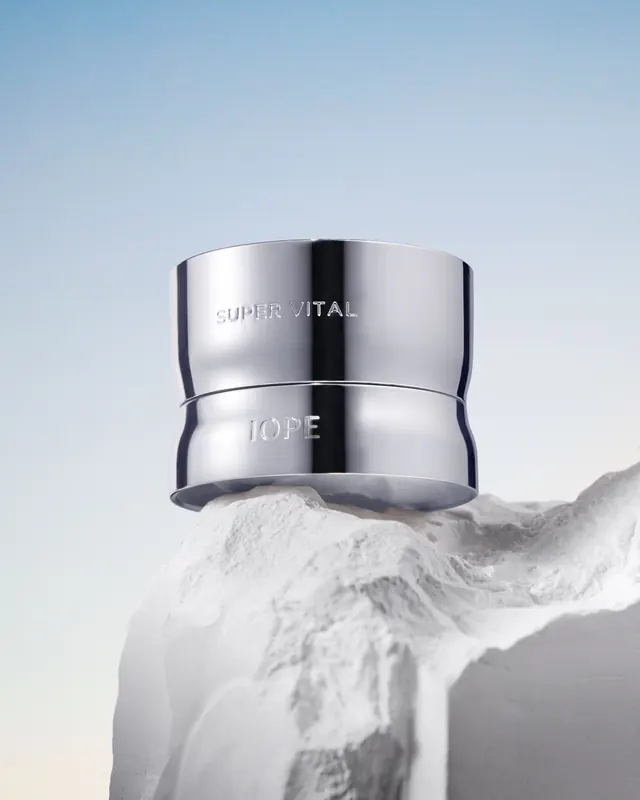 2021 IOPE Super Vital Bio Potential Cream, minimal, luxury, light