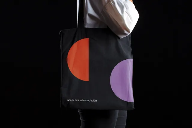 Academia de Negociación tote bag, minimal, geometric, vibrant