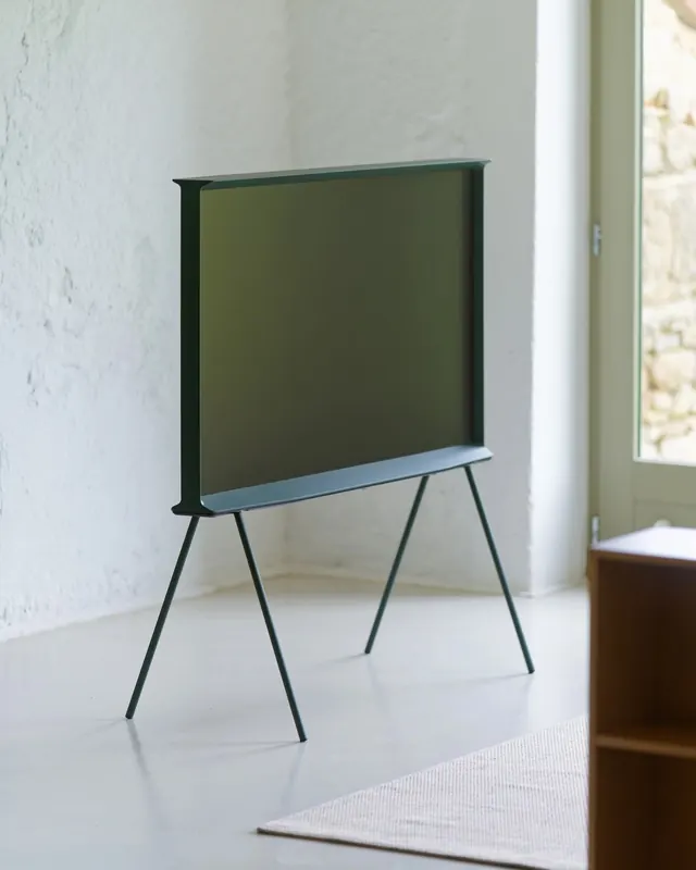 Minimalist Display Mockup