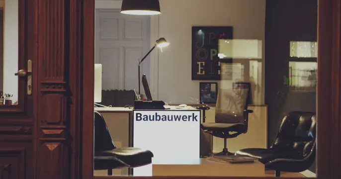 Baubauwerk OG card, photographic, editorial, warm