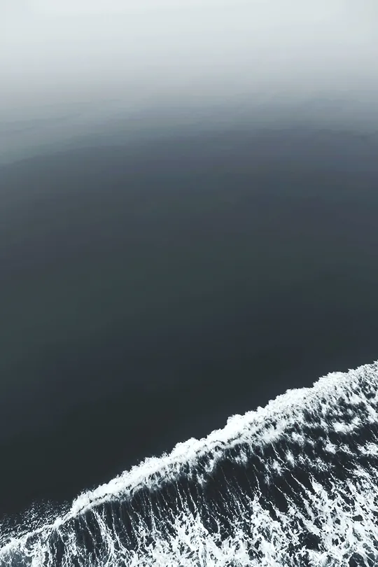 Minimalist seascape with snow and fog, photographic, minimal, cool
