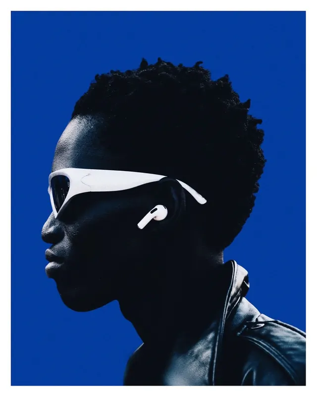 Tech product lifestyle photography profile, photographic, minimalist, vibrant