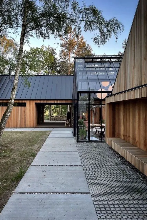 Modern Wood and Glass Architecture