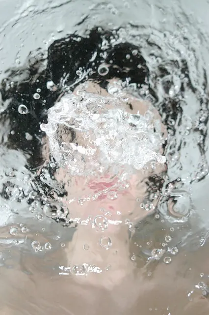 Underwater Portrait, photographic, organic, light