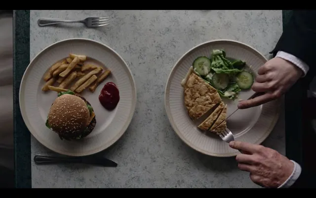 Top-down food plate composition