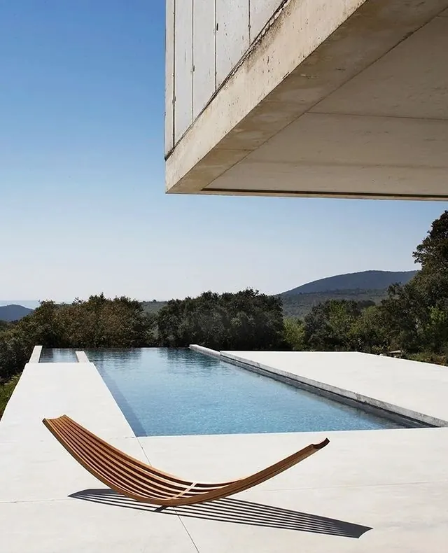Modernist Poolside Architecture