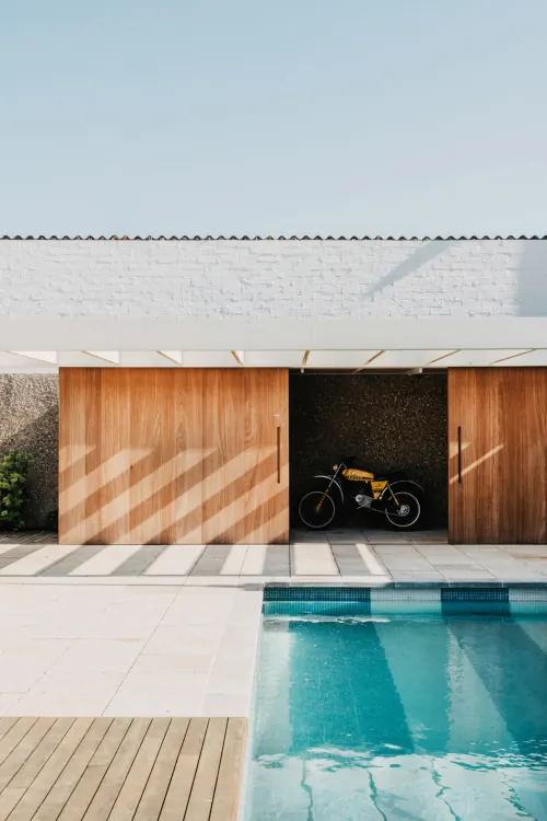 Modern Poolside Architecture