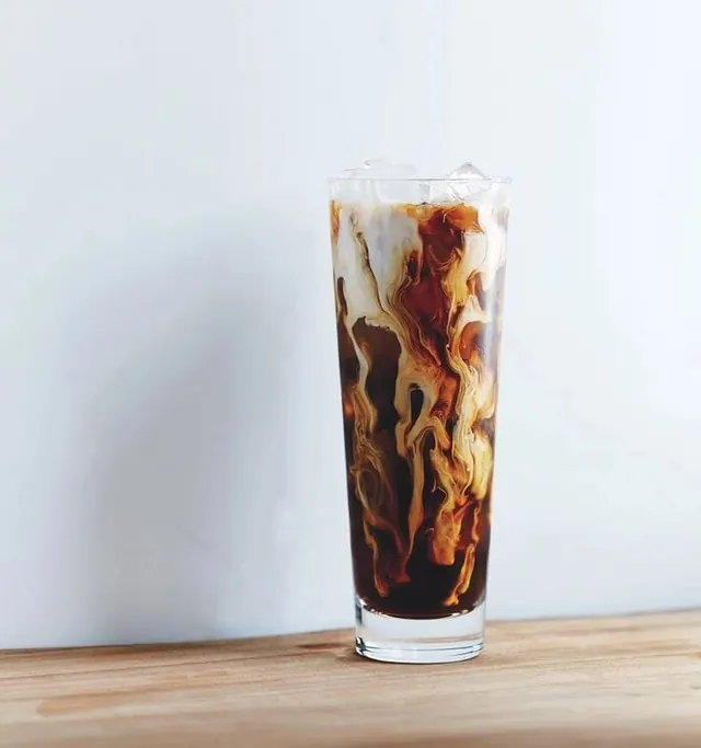 Iced Coffee Pour