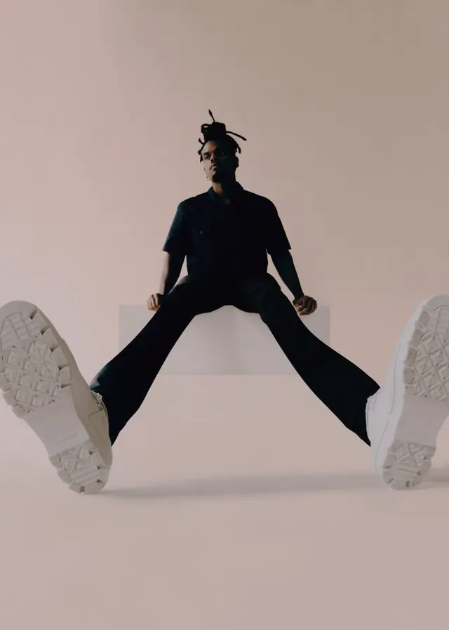 High-Contrast Fashion Silhouette