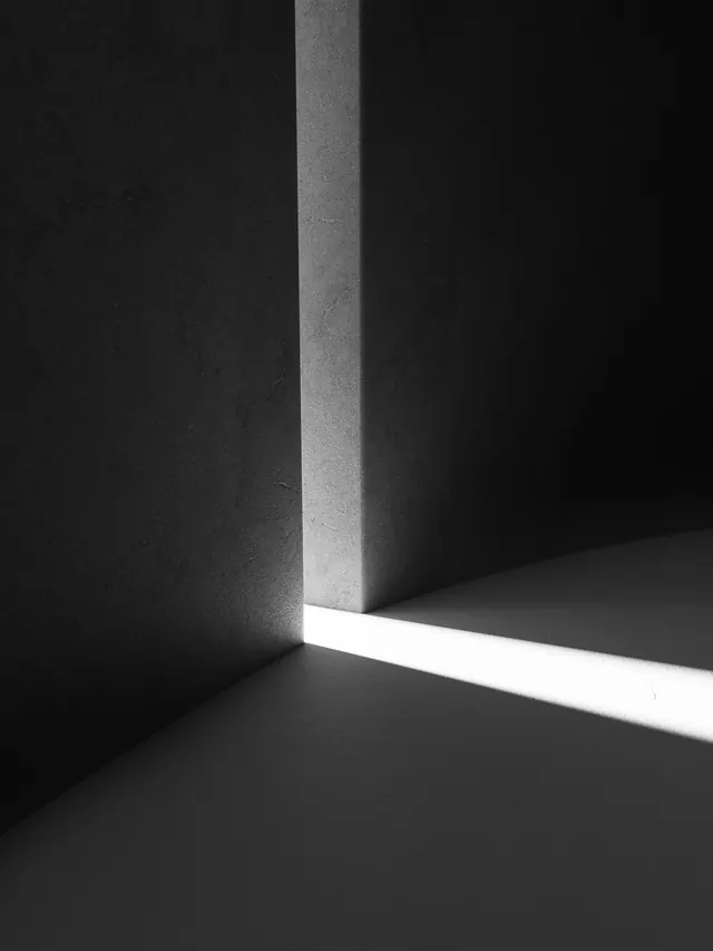 Architectural Light and Shadow