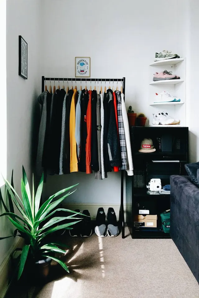 Minimalist Clothing Rack Interior