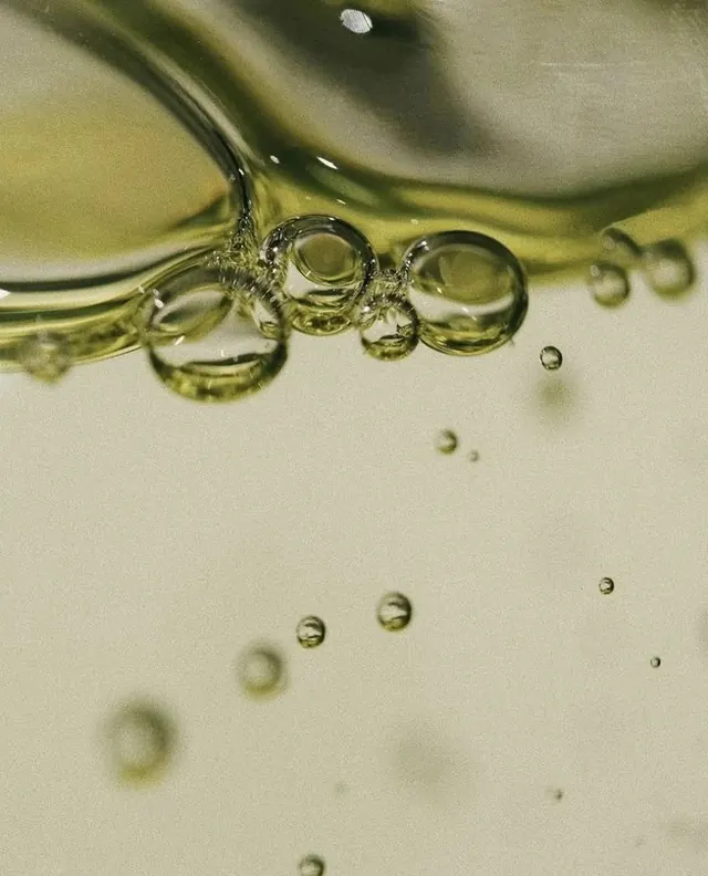 Macro Liquid Bubbles
