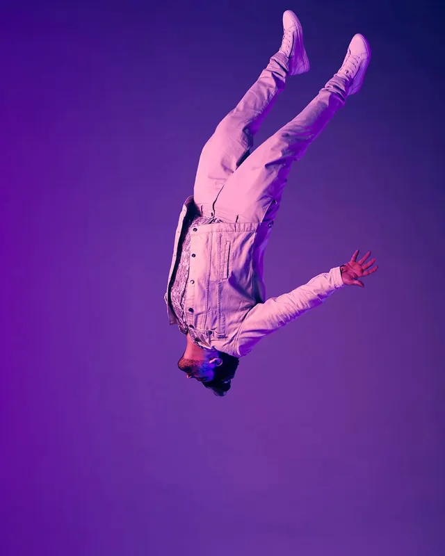 Dynamic Human Motion in Purple