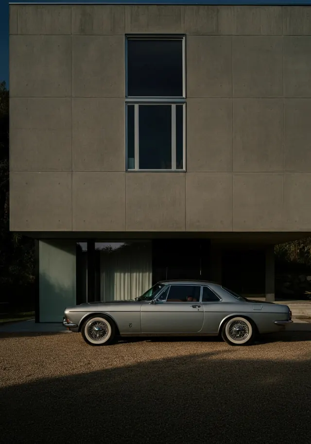 Modern Architecture and Classic Car