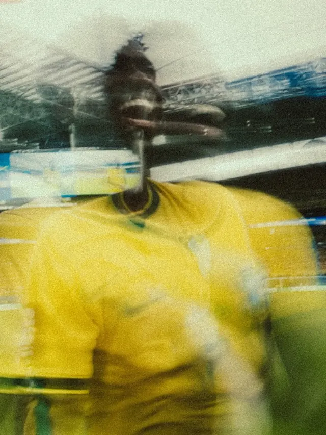 Motion Blur Portrait in Yellow