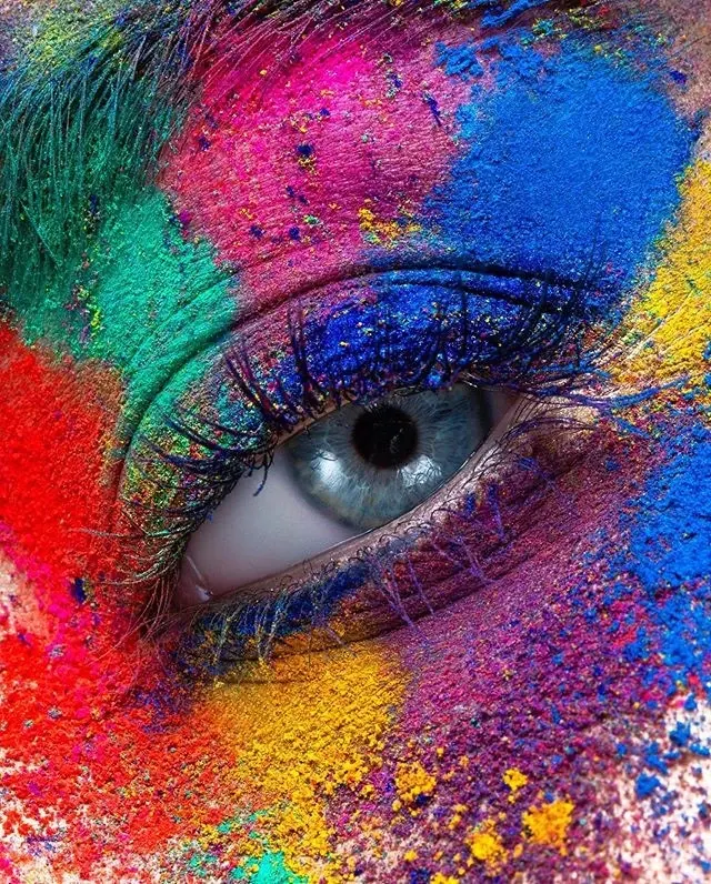 Colorful Powder Eye Makeup